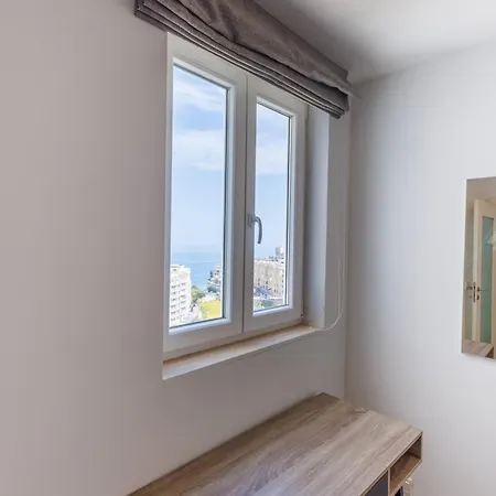 Valley & Sea View 2br Penthouse - 6 Mins To Balluta Bay By Quicktrips * Saint Julian's