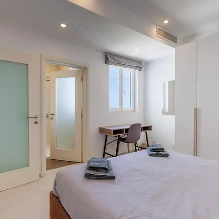 Valley & Sea View 2br Penthouse - 6 Mins To Balluta Bay By Quicktrips Daire Saint Julian's