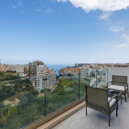 Valley & Sea View 2br Penthouse - 6 Mins To Balluta Bay By Quicktrips Daire Saint Julian's